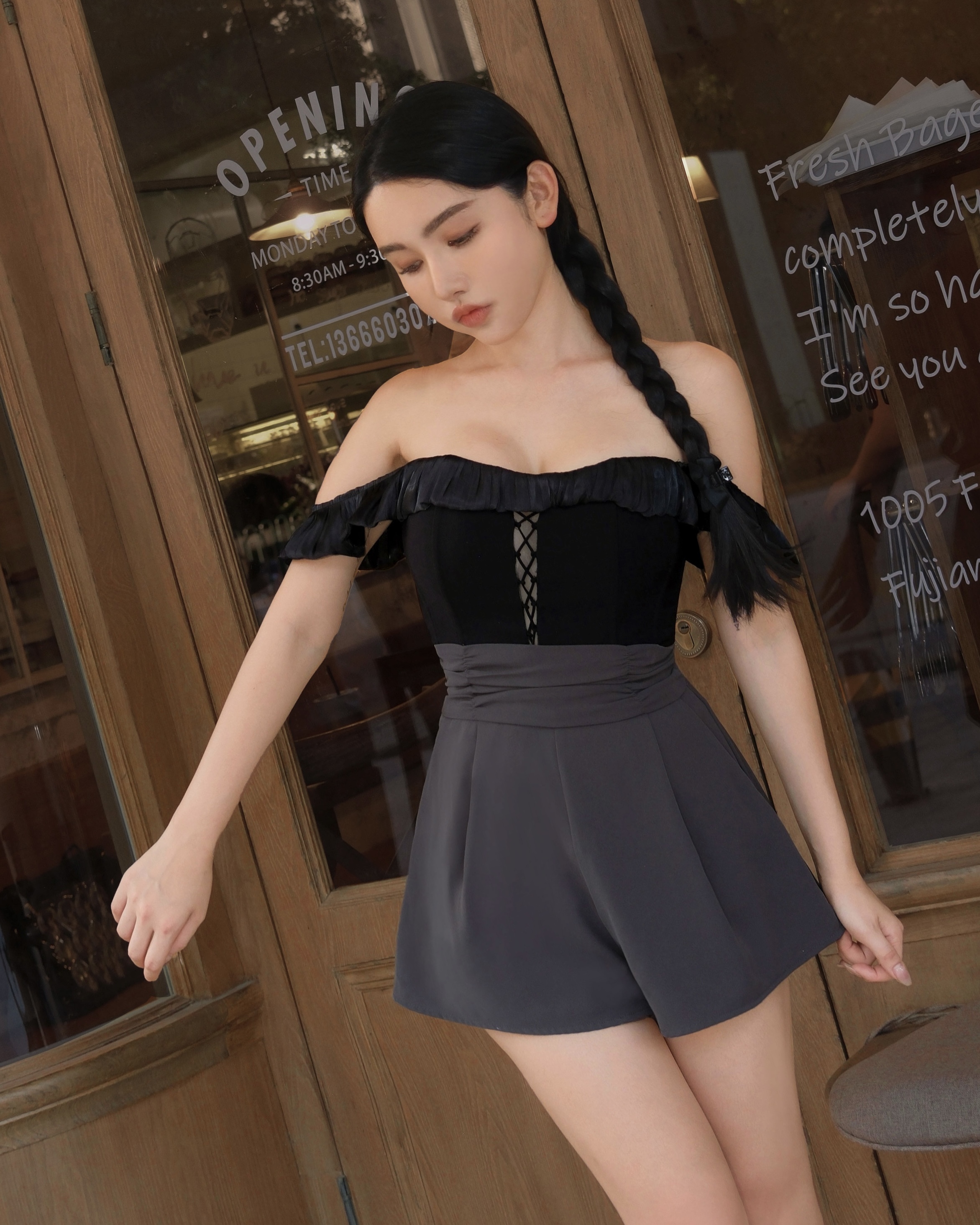 ⭒訂製-甜美絲光一字領交叉美背上衣