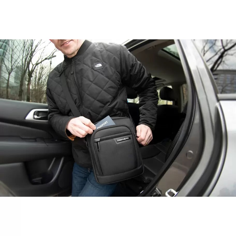 【預購】Samsonite RFID G092403 斜咩袋