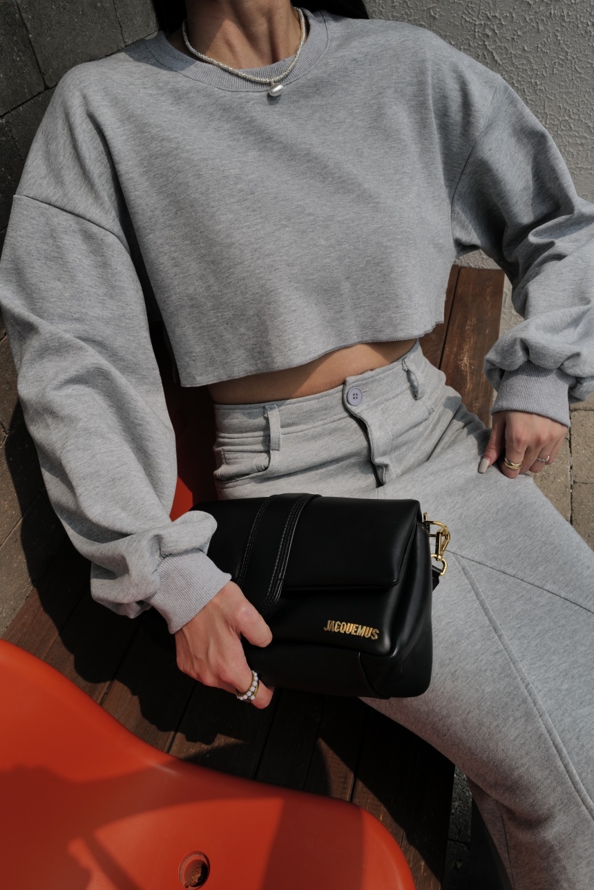 圓領下鬚短版衛衣*7色