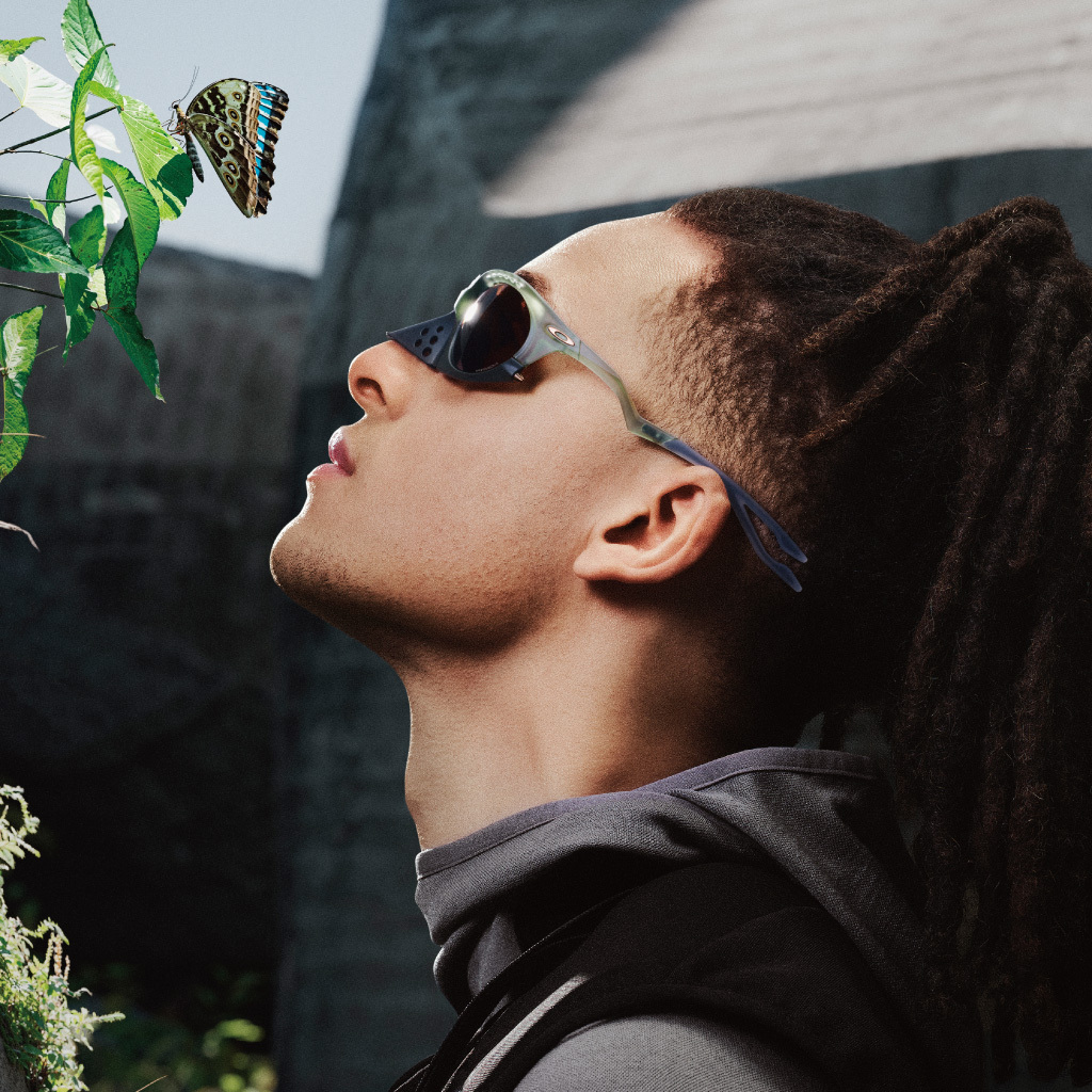 RUN｜Oakley Plantaris Prizm Grey Lenses 復古時尚運動太陽眼鏡