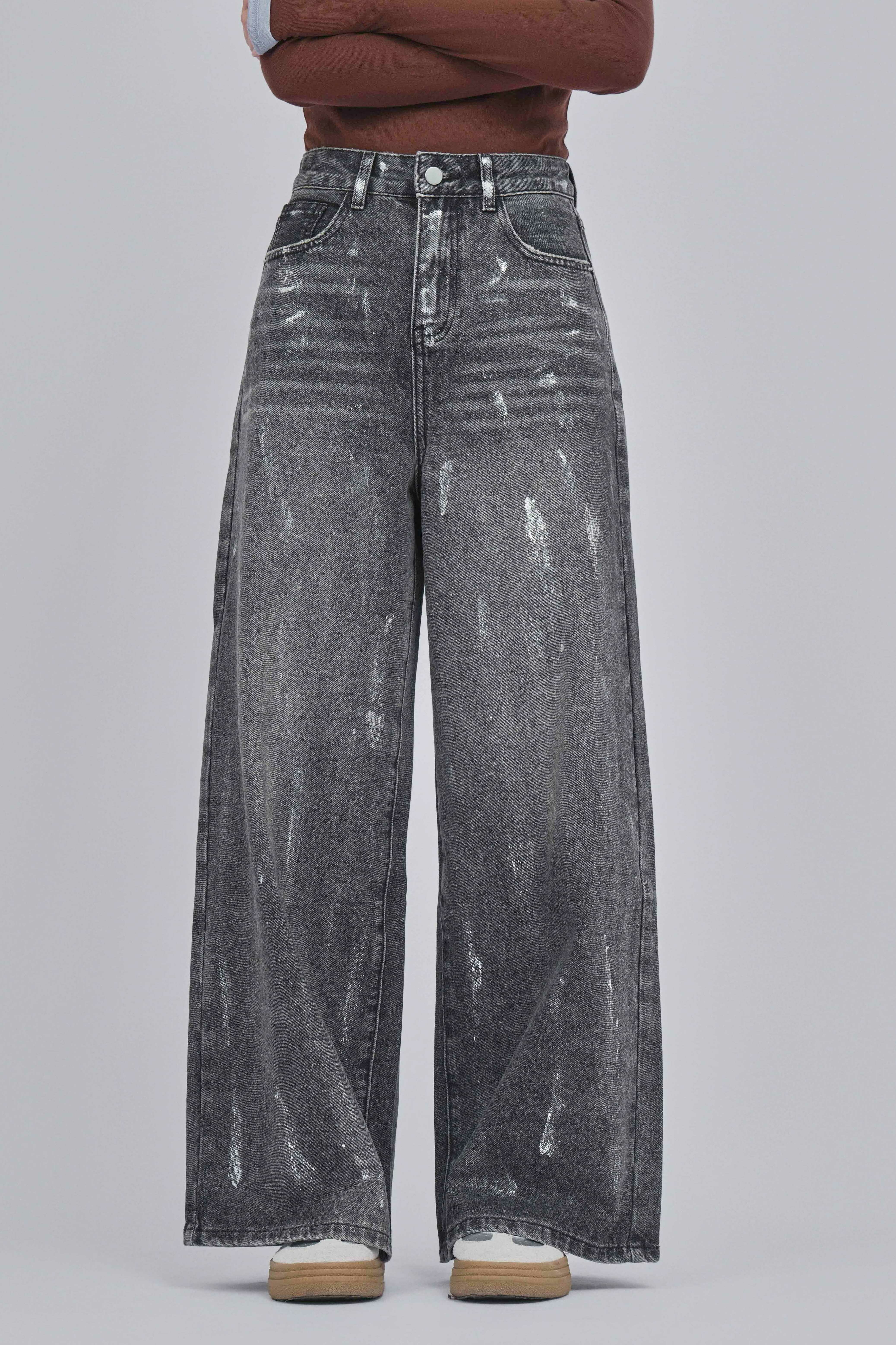 銀色抹油闊身牛仔褲  (現貨款式）