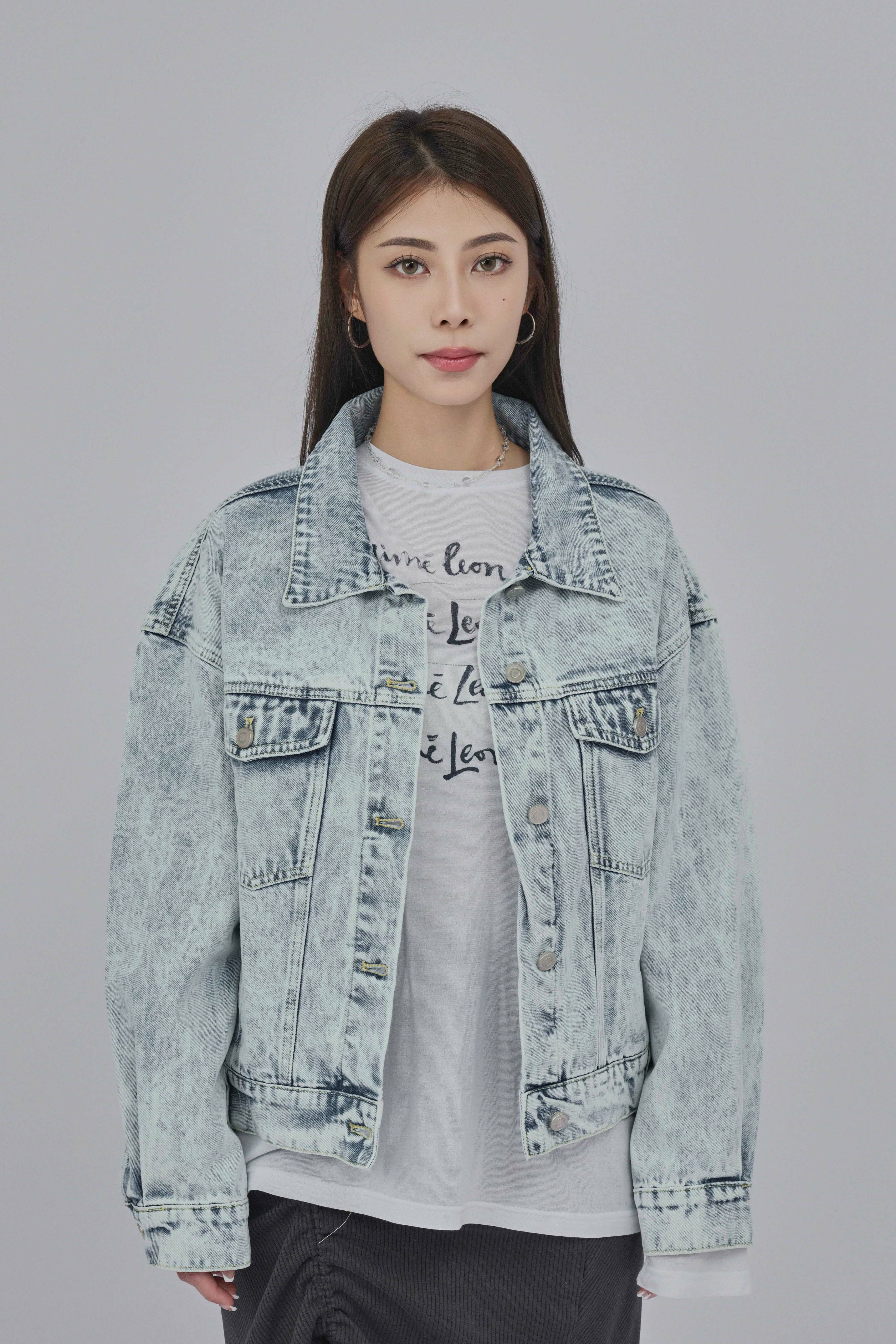 左右小束腳石磨洗水牛仔褸（現貨款式）