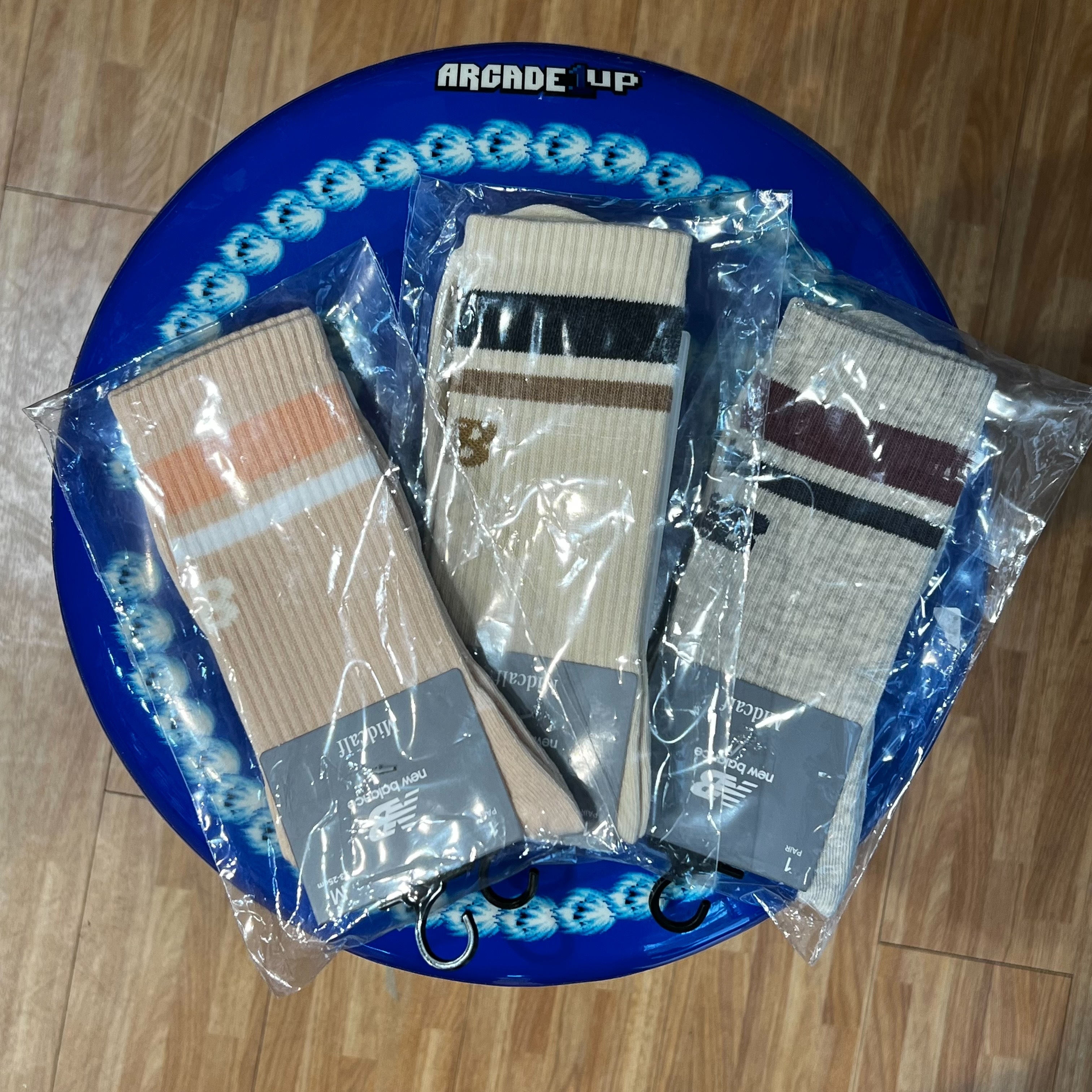 New Balance NB Logo 條紋 中筒襪 一雙 三色 灰/粉/奶茶 LAS32161LIN/OT/DVR