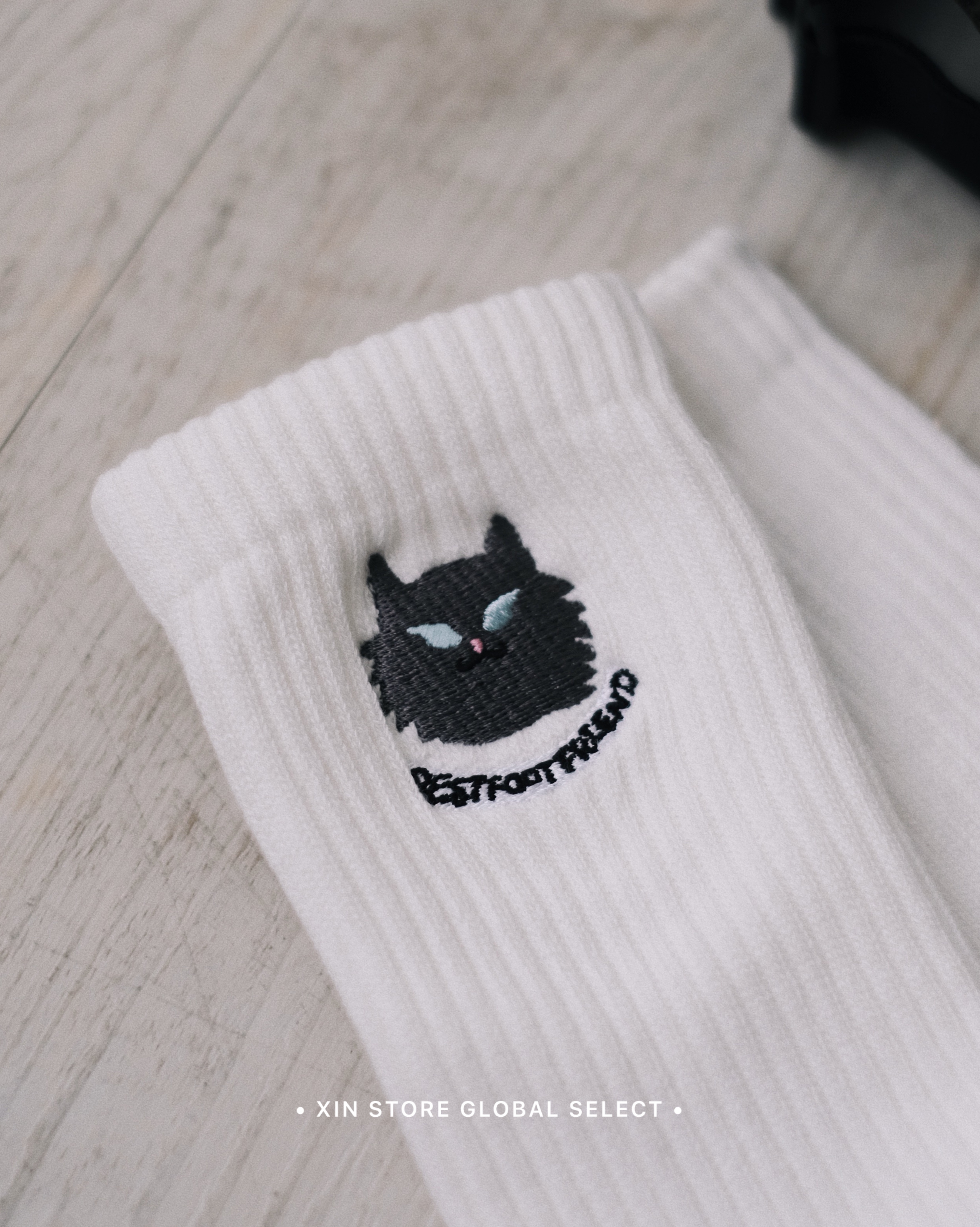 Best Foot Friend BFF  貓大人 刺繡 長襪 白黑 白灰