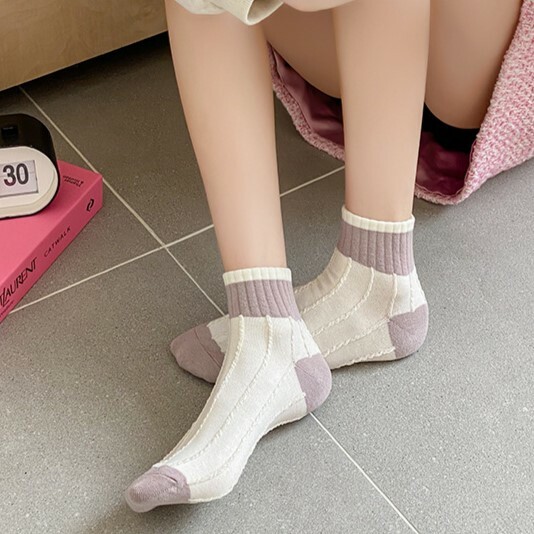[3 FOR RM10] Yam Purple Striped Embossed Mid-Calf Socks