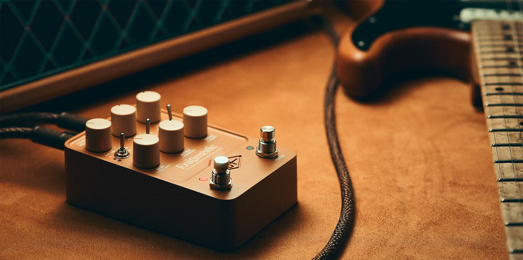 Universal AudioEnigmatic '82 Overdrive Special Amp peda
