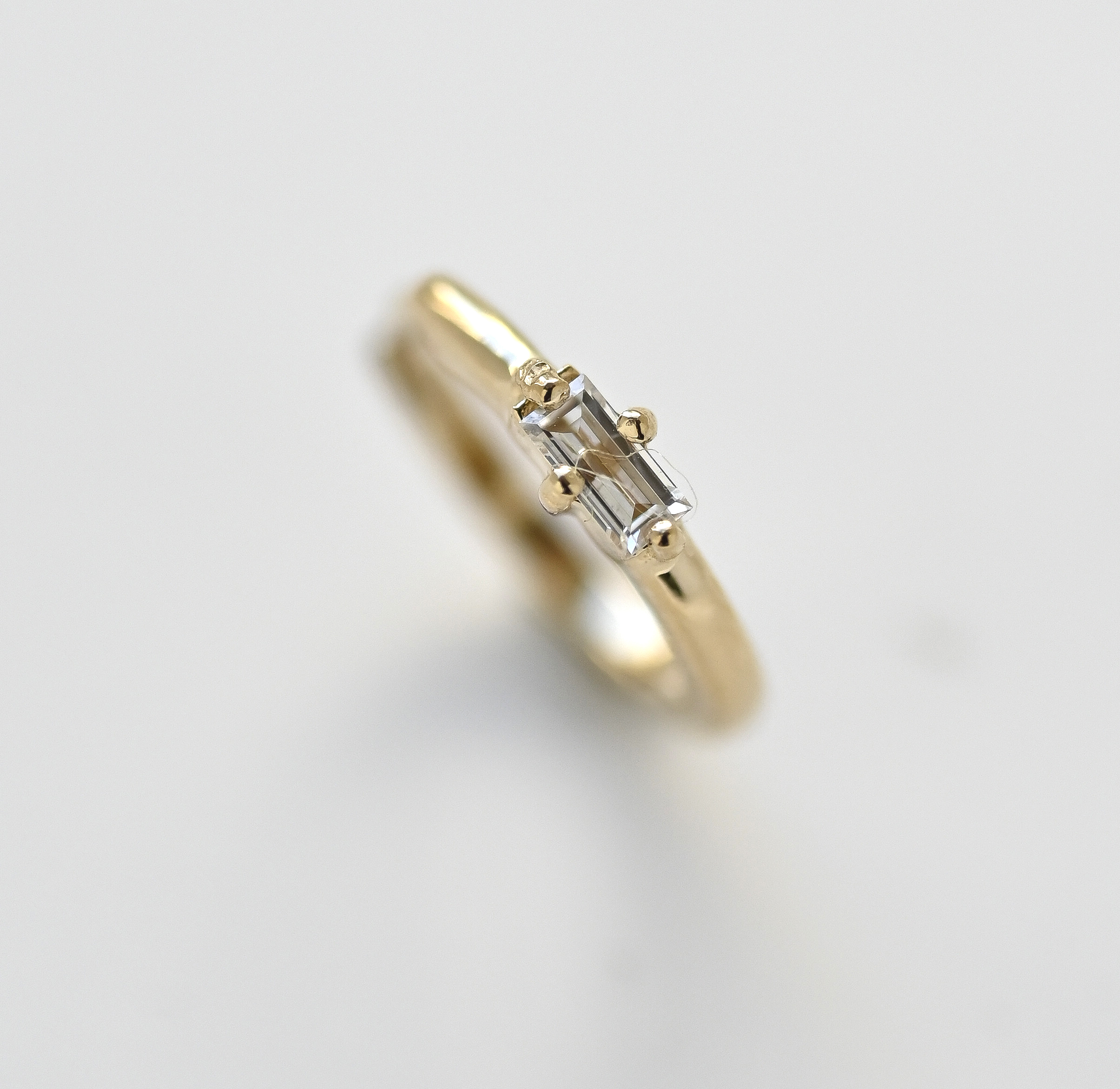 18K Baguette Diamond Earring