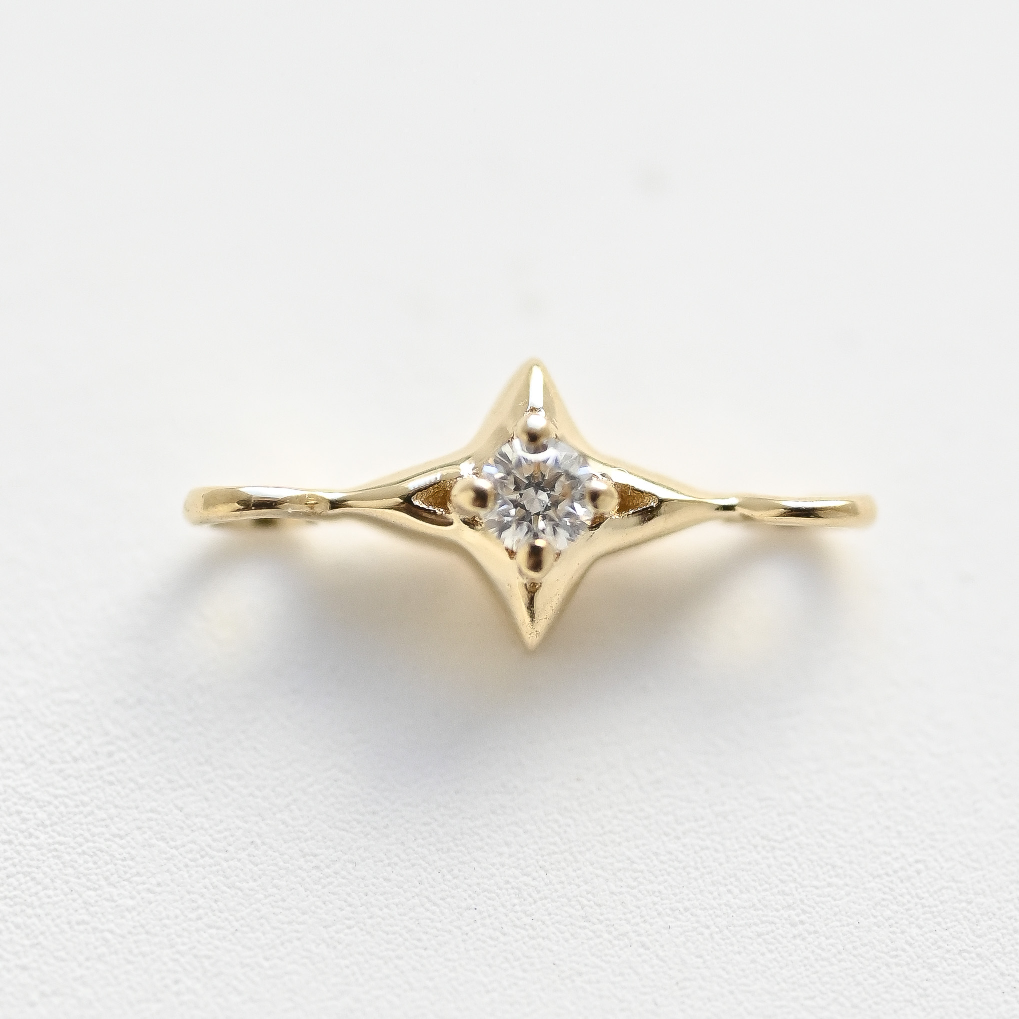 18K Star Diamond String Bracelet