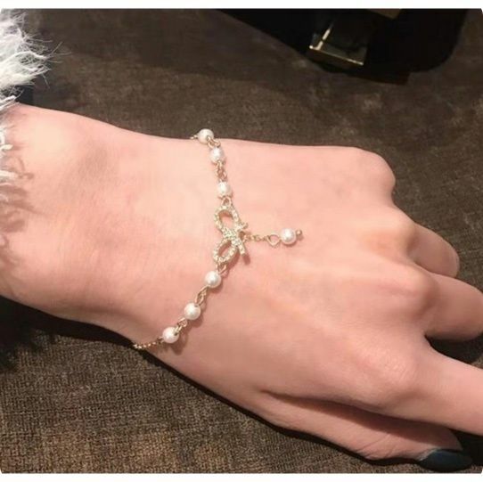 熱賣韓版珍珠蝴蝶結手鏈（蝴蝶結）