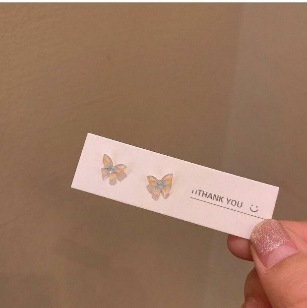 熱賣炫彩樹脂立體蝴蝶結耳環耳釘（淺黃色）