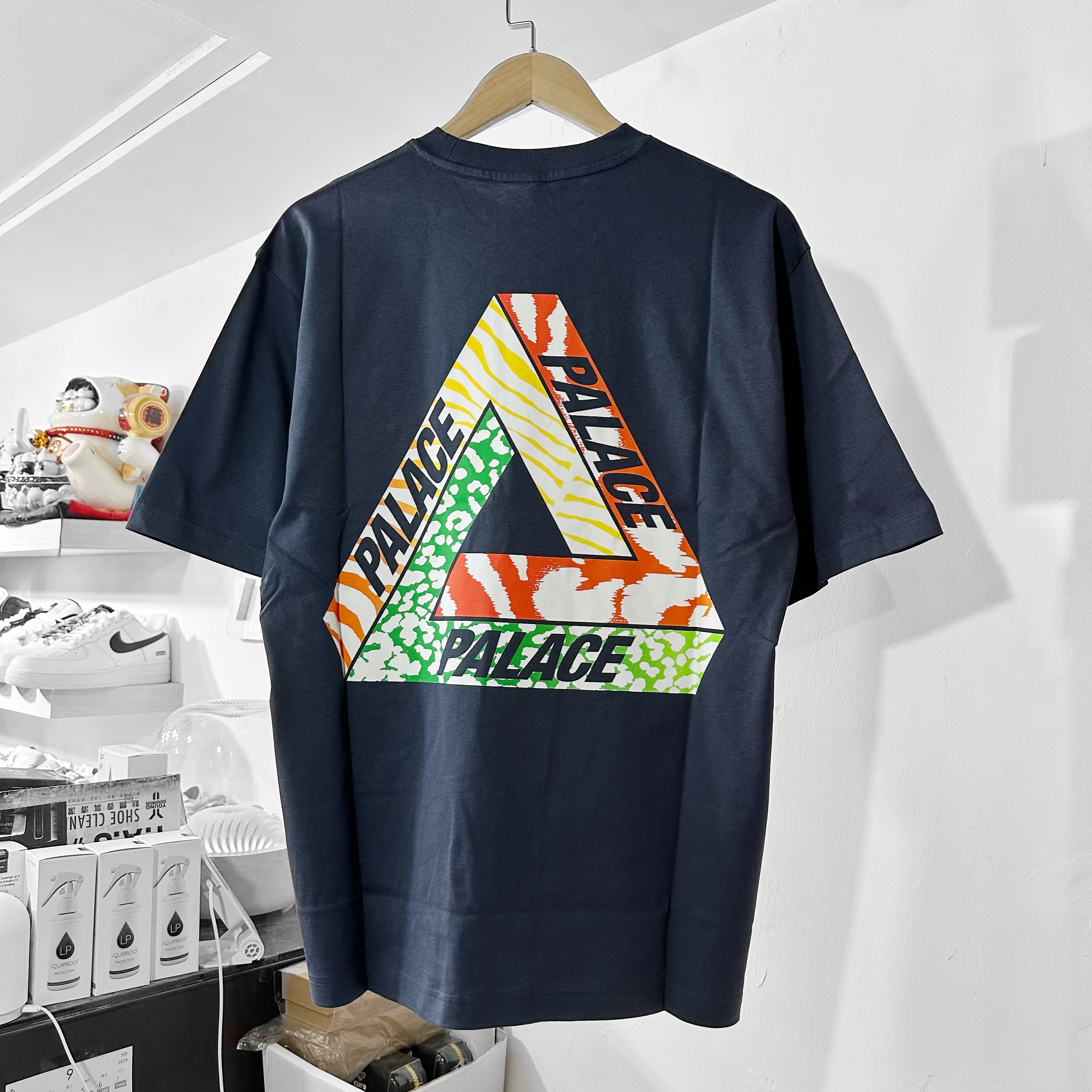 Buy Palace Jungle Dream T-Shirt 'Navy' - P27TS106 | GOAT