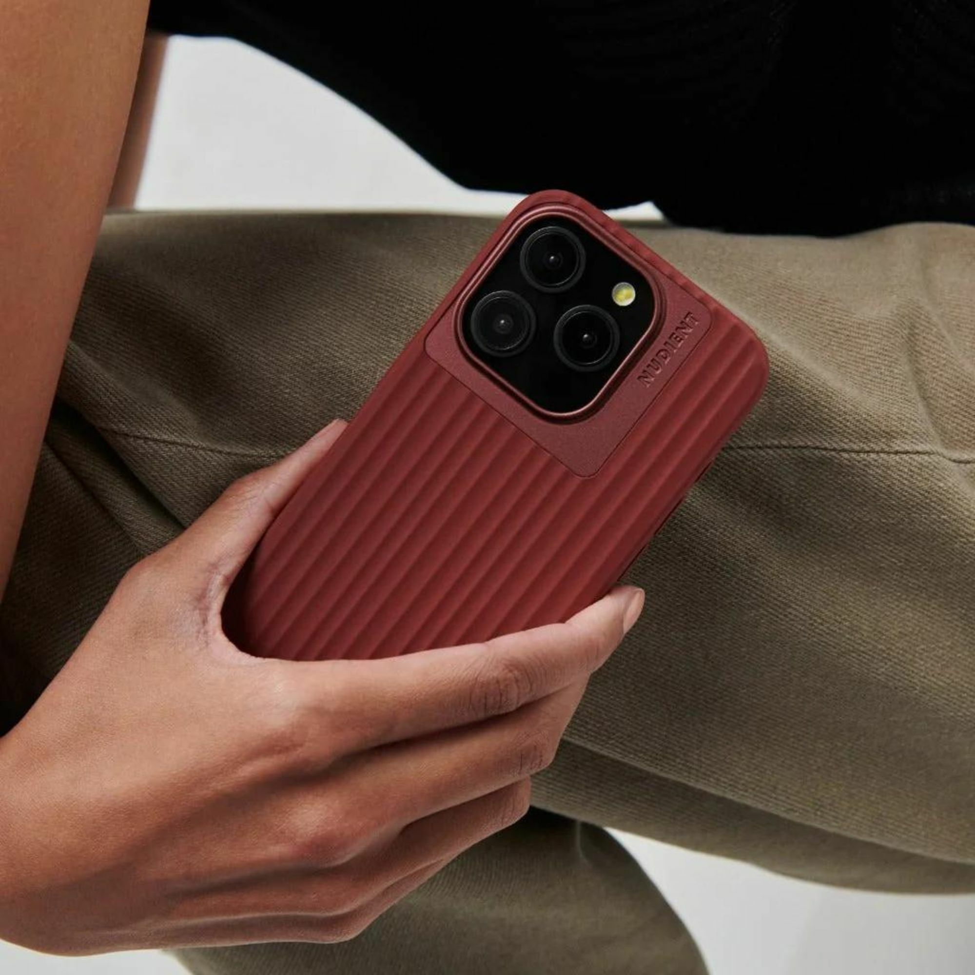 Nudient｜BOLD立體矽膠手機殼 - 深酒紅 magsafe