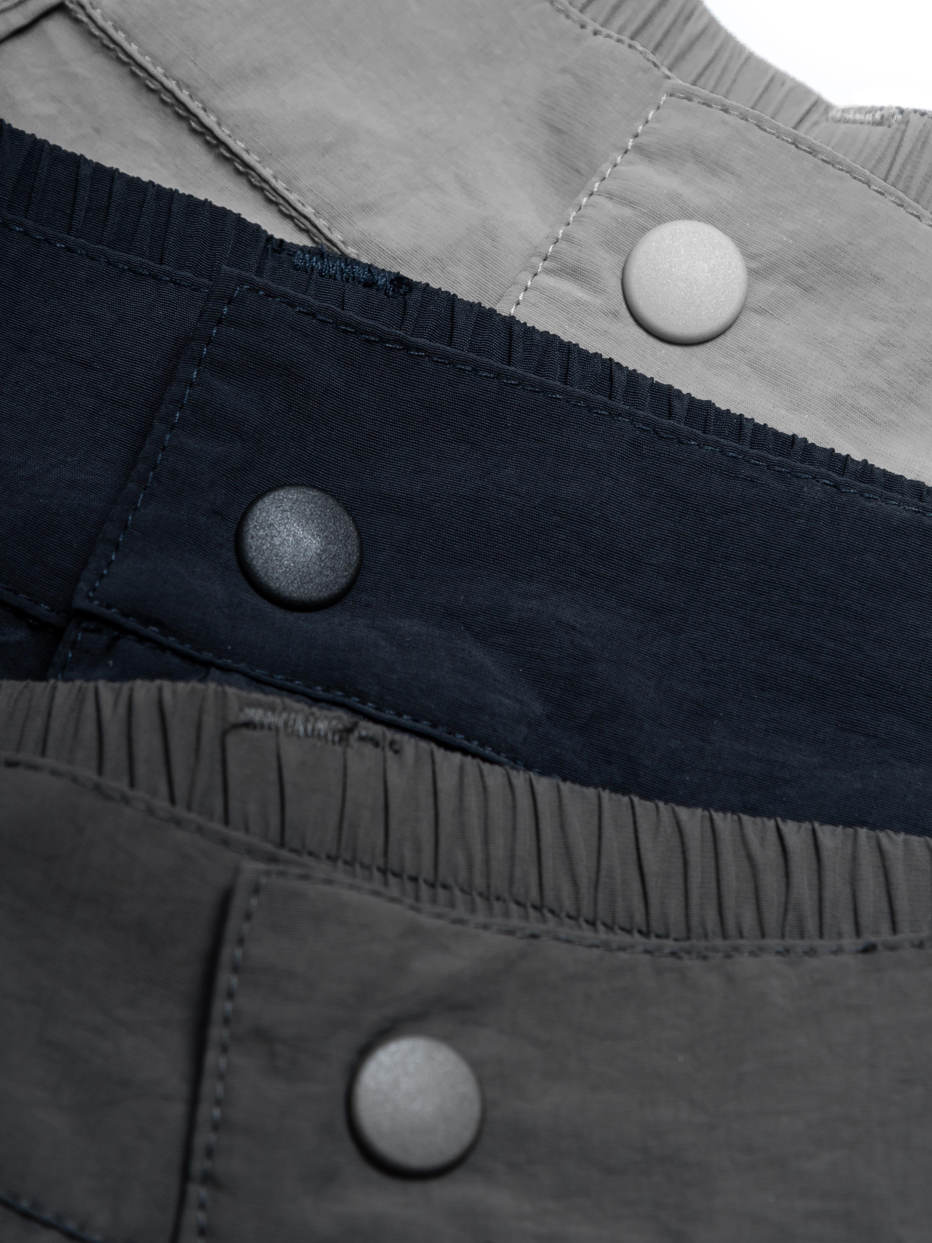 PERSEVERE MULTI-POCKET TAPERED PANTS 多口袋海軍長褲