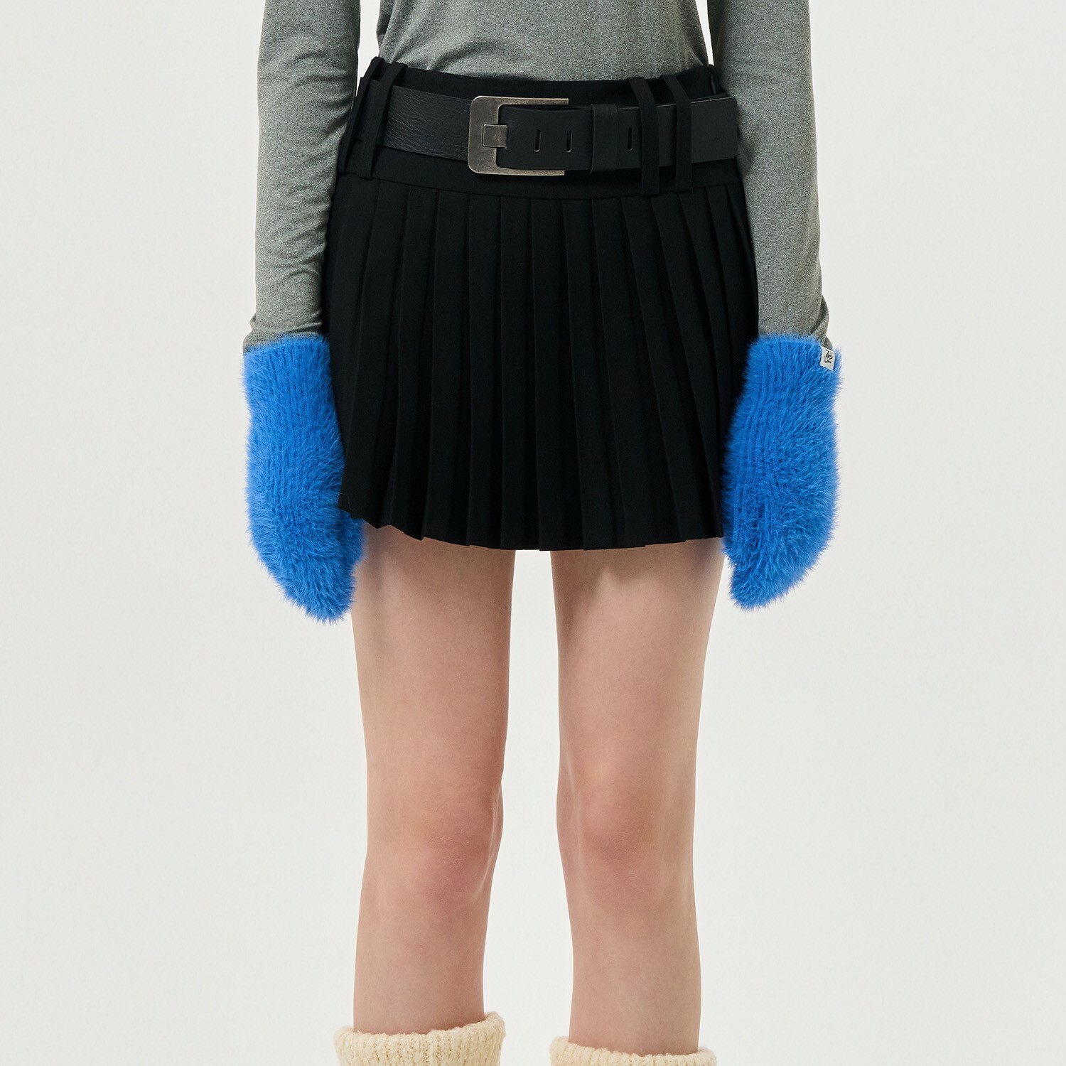 [GENERAL IDEA] FITTED YOKE PLEATED MINI SKIRT
