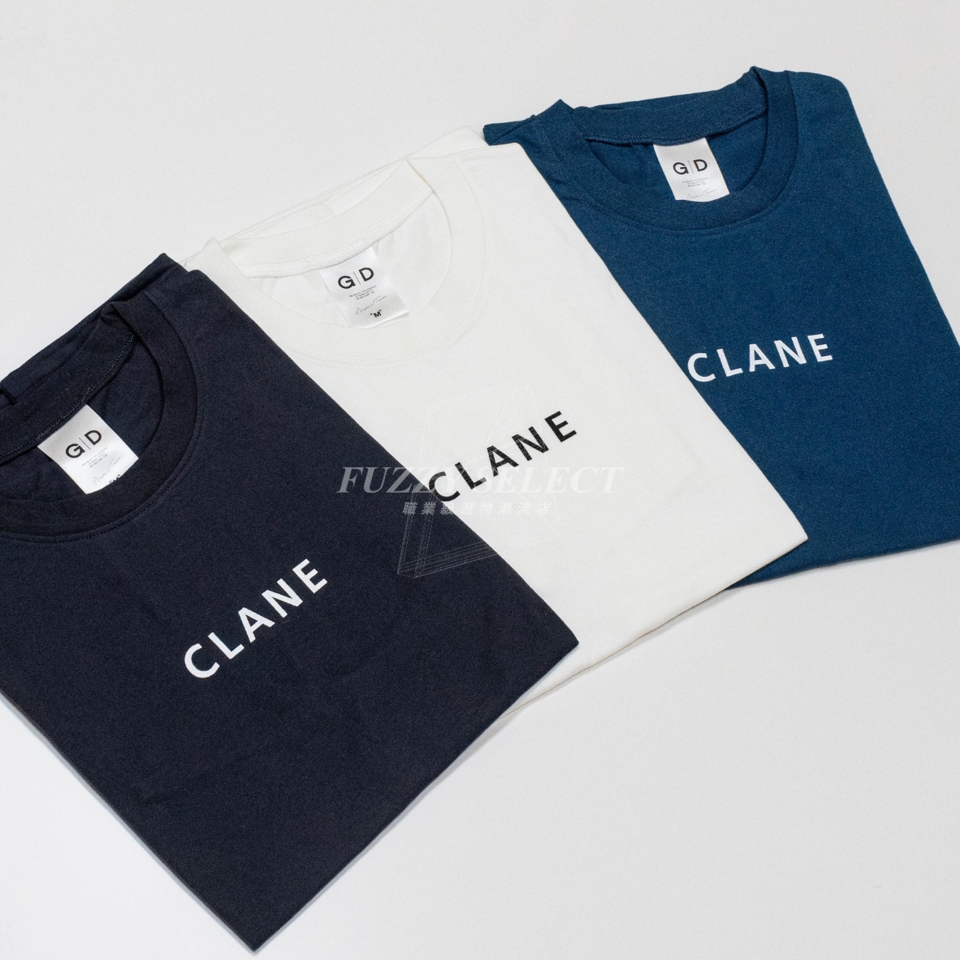 【逢甲 FUZZY】Clane Tee 潮流 日常 美式 簡約 圖案 Logo 短T 短Tee 白 黑藍 藍
