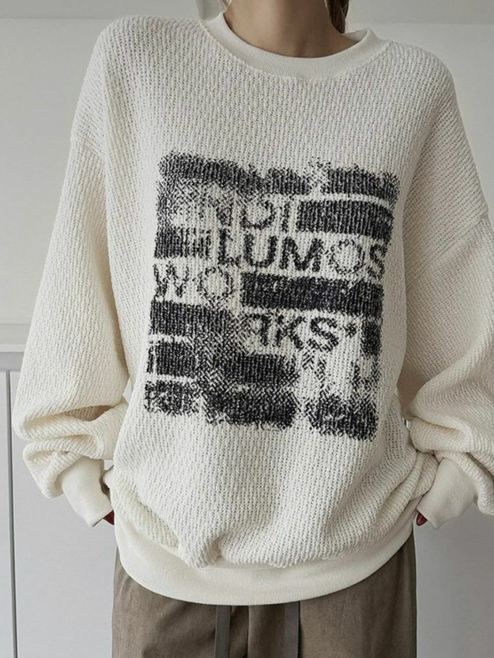 圓領英文字針織衫 LEGIT-T014