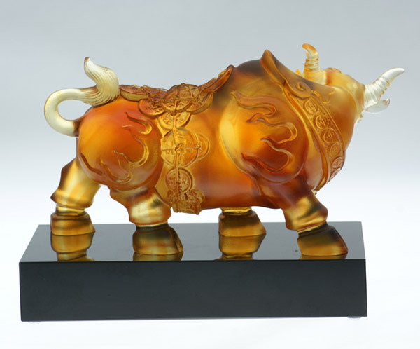 鹿港窯禮品館│提升運勢的藝術品：扭轉乾坤+黑水晶座琉璃擺飾