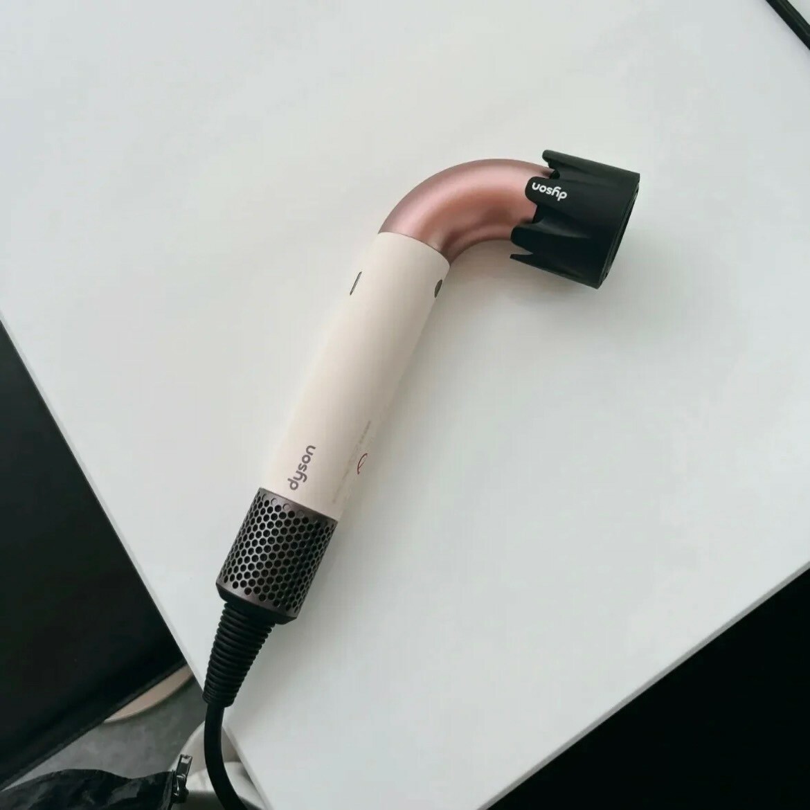 ＜日本限定發售＞Dyson Supersonic R HD17 湖水綠 櫻花粉 管狀吹風機 輕量 水管