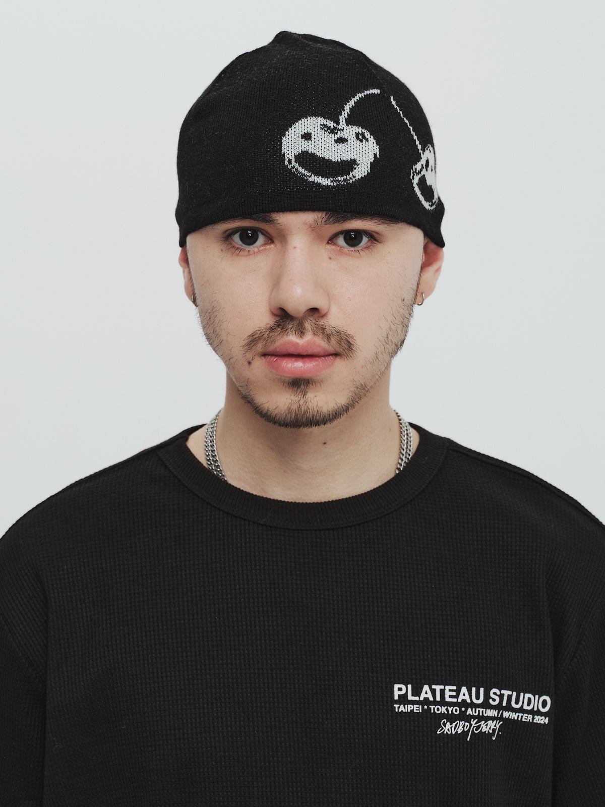 Plateau Cherry knit beanie