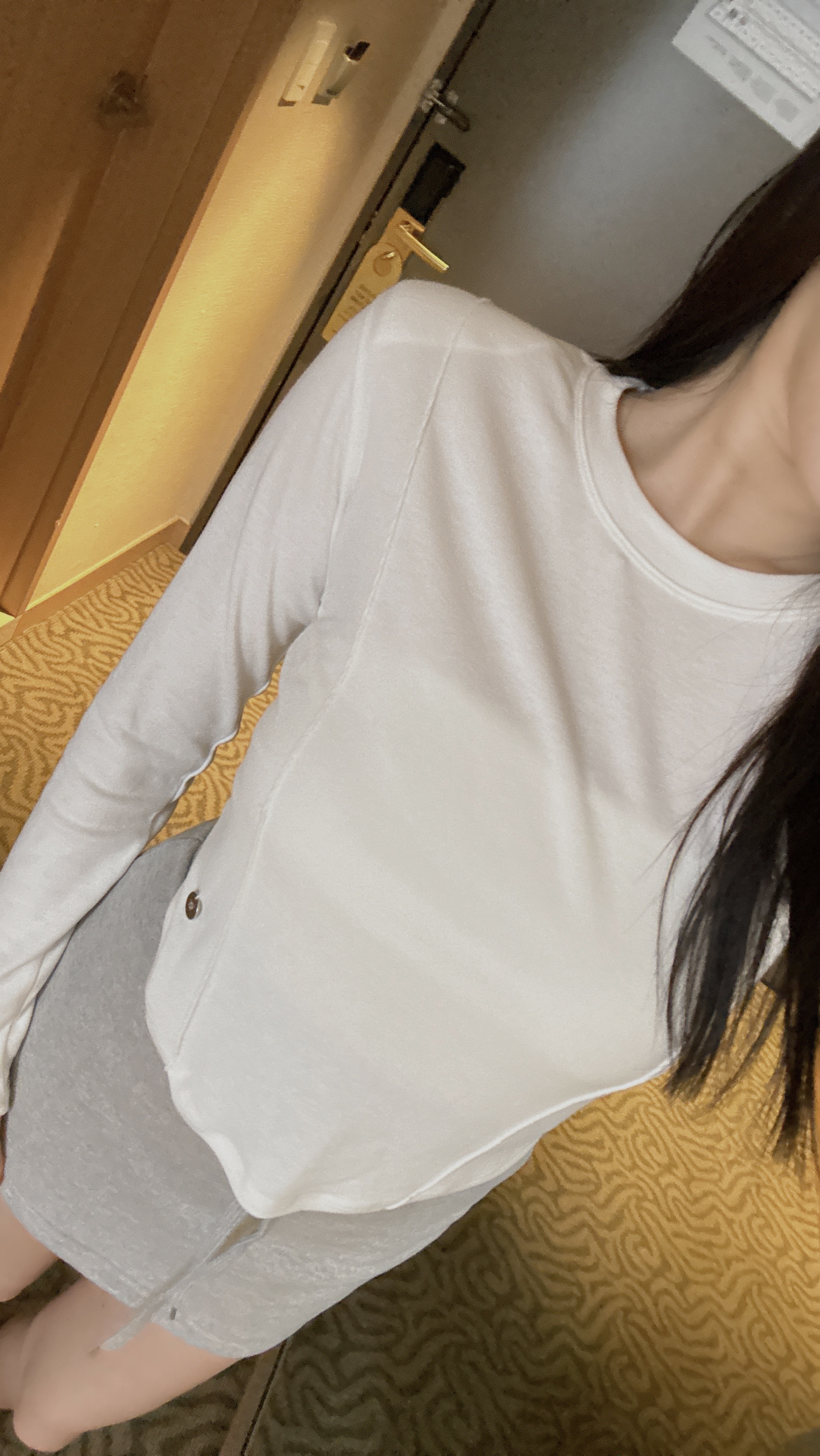 🇰🇷透膚線條薄款上衣