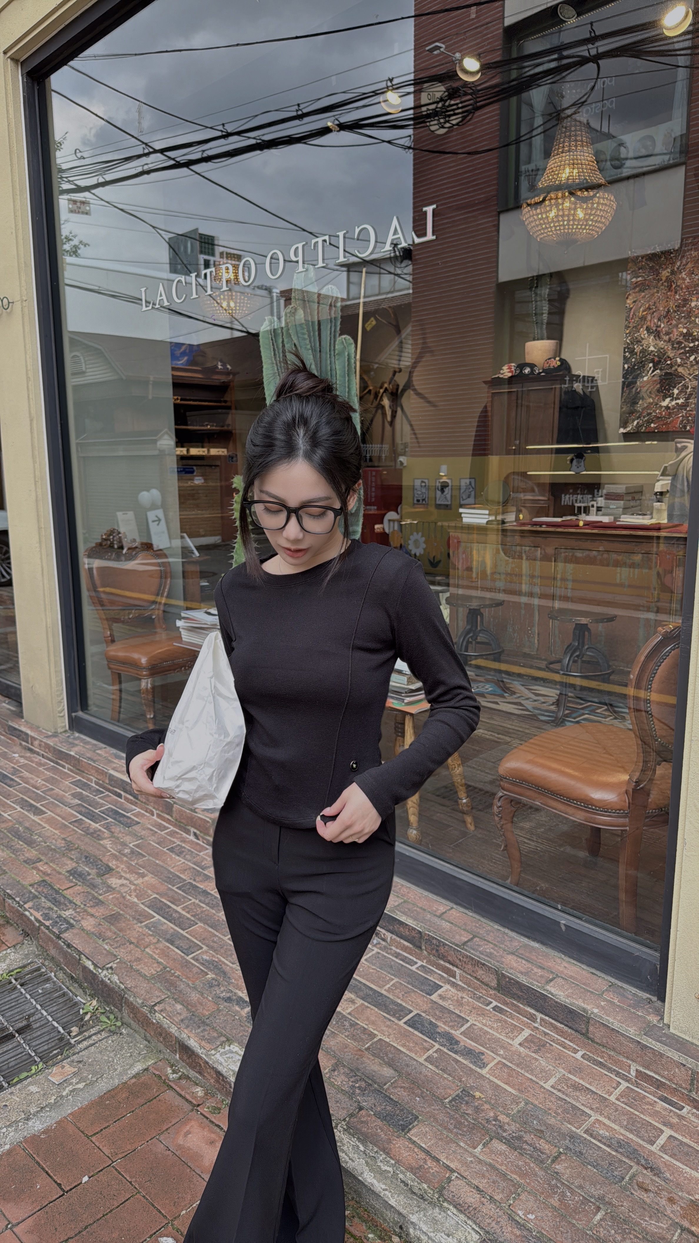 🇰🇷透膚線條薄款上衣