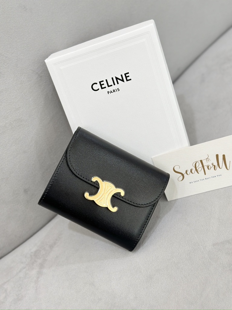 【CELINE】SMALL FLAP WALLET TRIOMPHE Small Flap Wallet TRIOMPHE IN Triomphe Canvas - TAN | CELINE