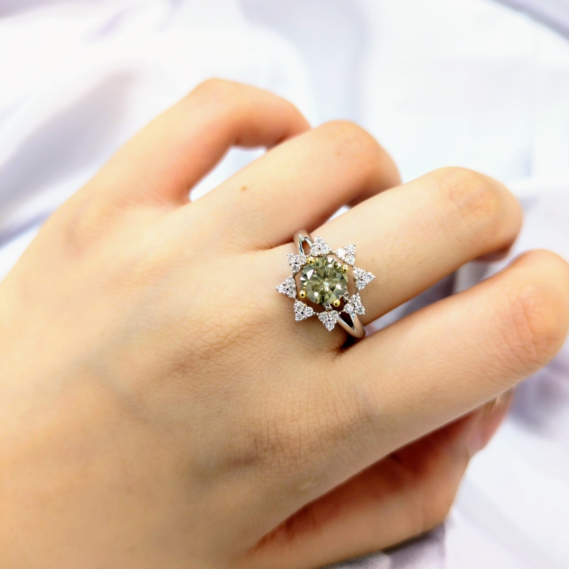 18K White Gold 1.27ct Diamond Ring