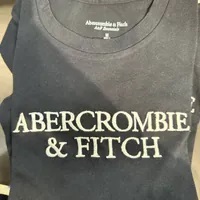 [S] A&F LOGO LETTERING PRINT T-SHIRT,BLACK, 185-157-0142-900 [FINAL SALE] (SAF67)