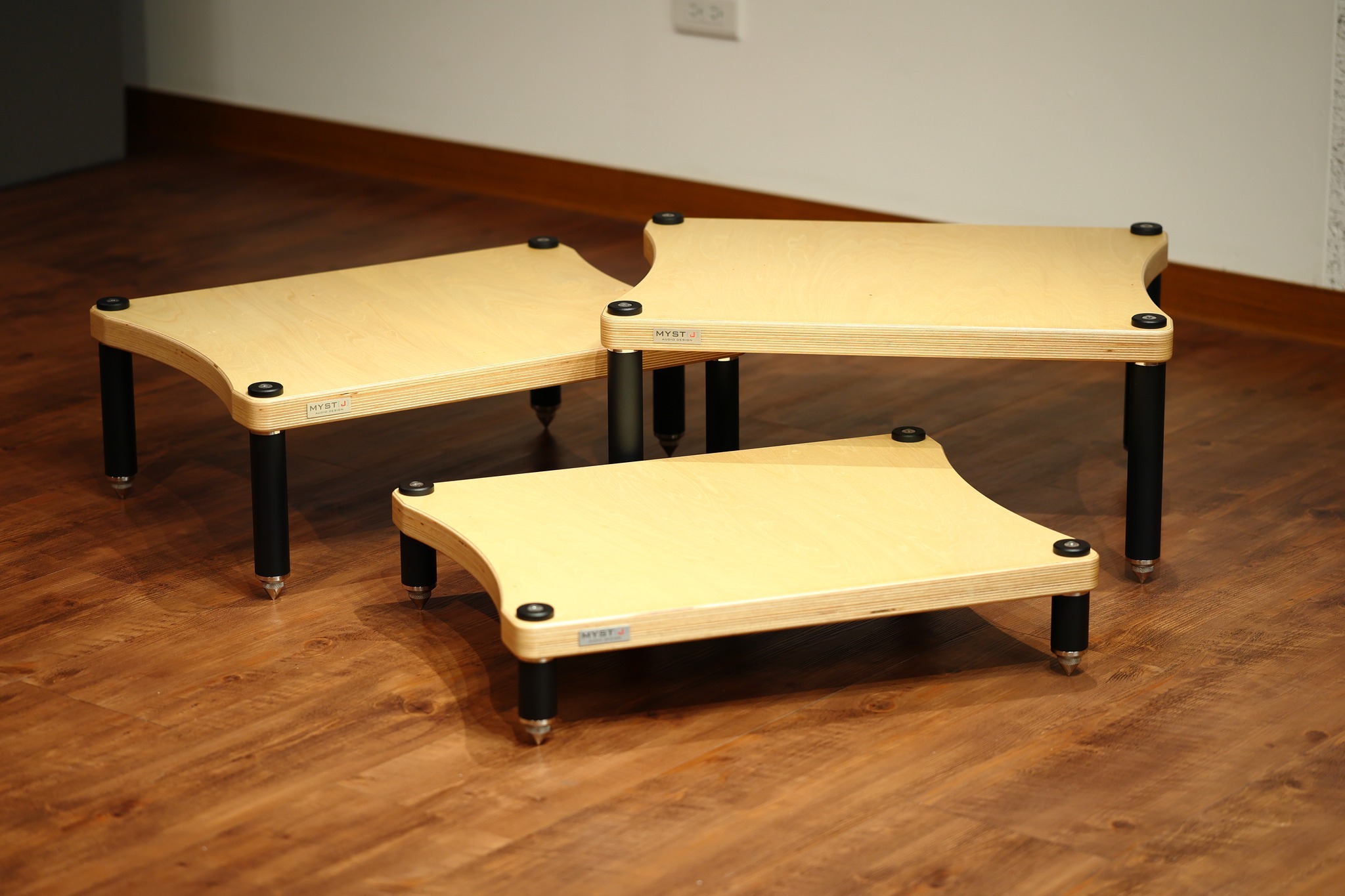 MYSTJ HS 白樺木夾板+實心不銹鋼支柱 音響架