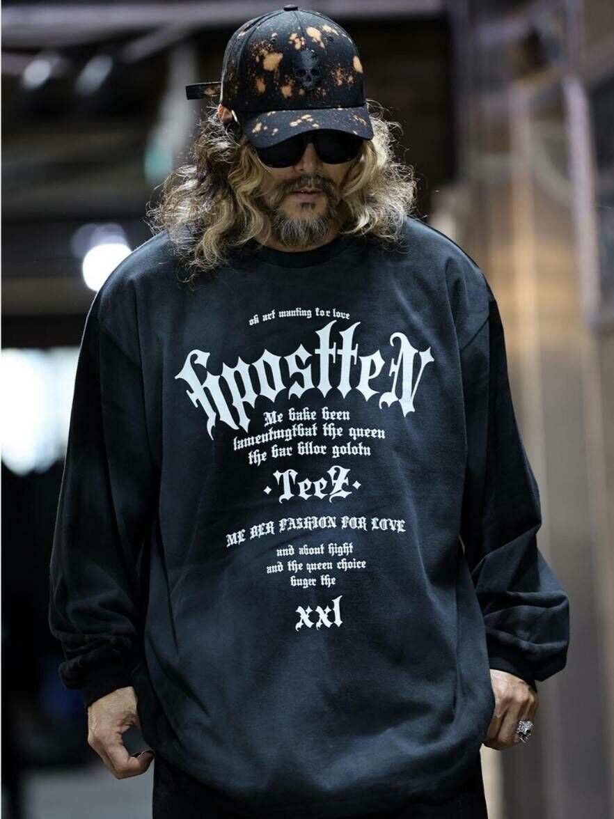 哥德式字母寬鬆 T 卹