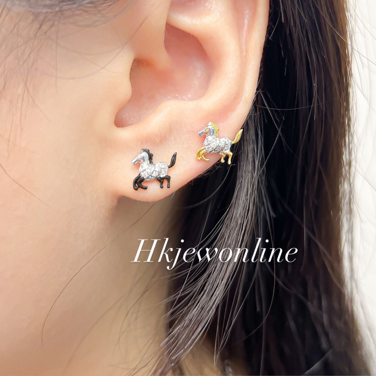 🐴 14K White Gold Diamond Horse  Earrings