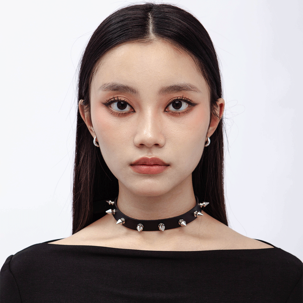 鉚釘皮革頸圈(in stock)