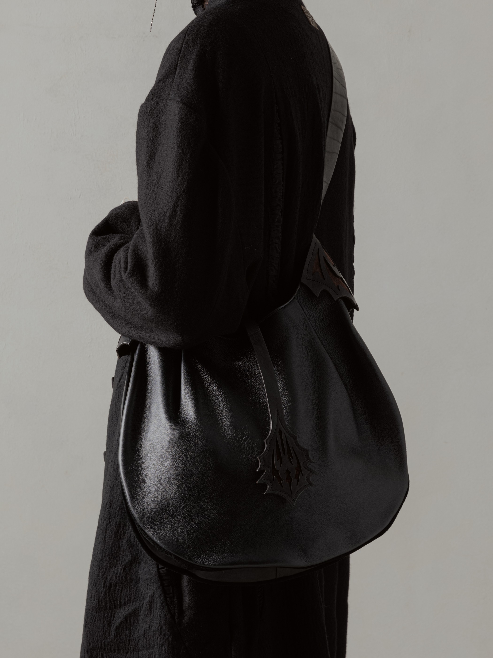 Professor.E - 24FW｜E Calfskin Large Shoulder Bag