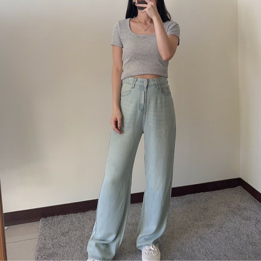 胸部以下全是腳涼感牛仔寬褲（現貨）