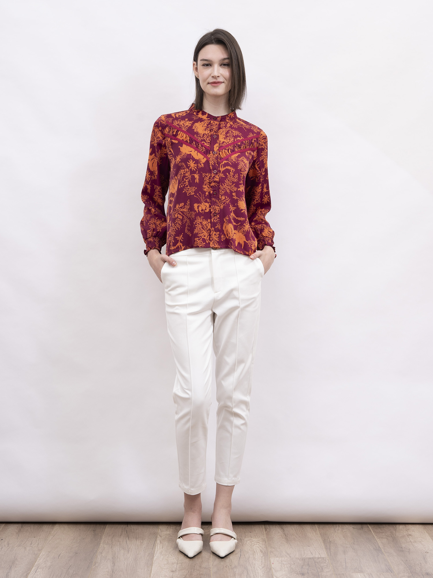 mi-tu 印花V領上衣