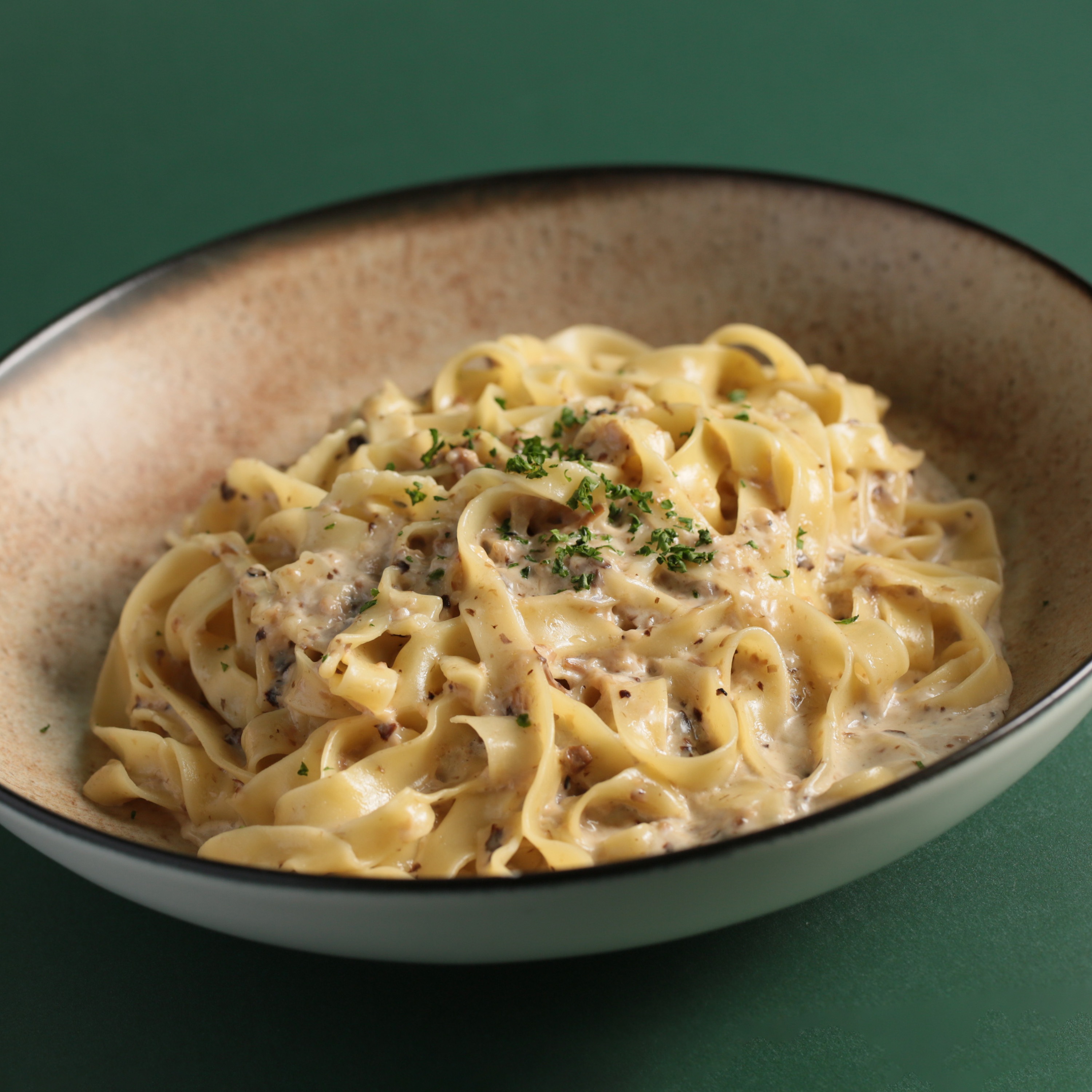 松露奶油義大利麵