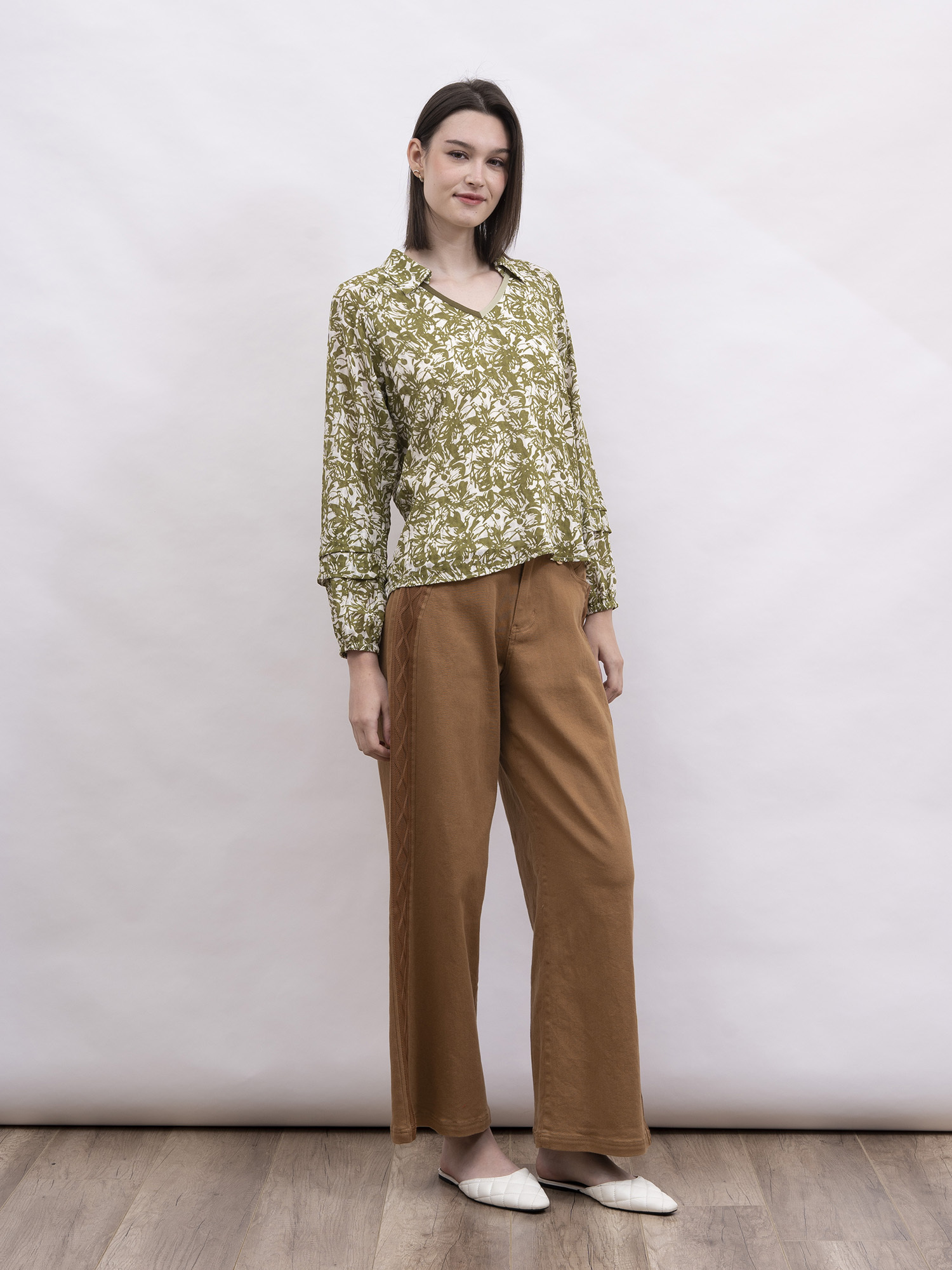 mi-tu 印花V領上衣