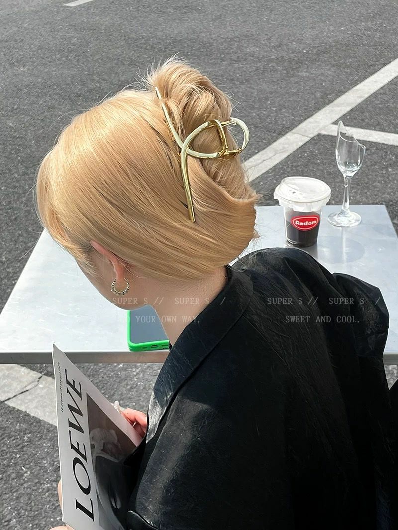 Classic Shiny Crossover Metal Hair Claw