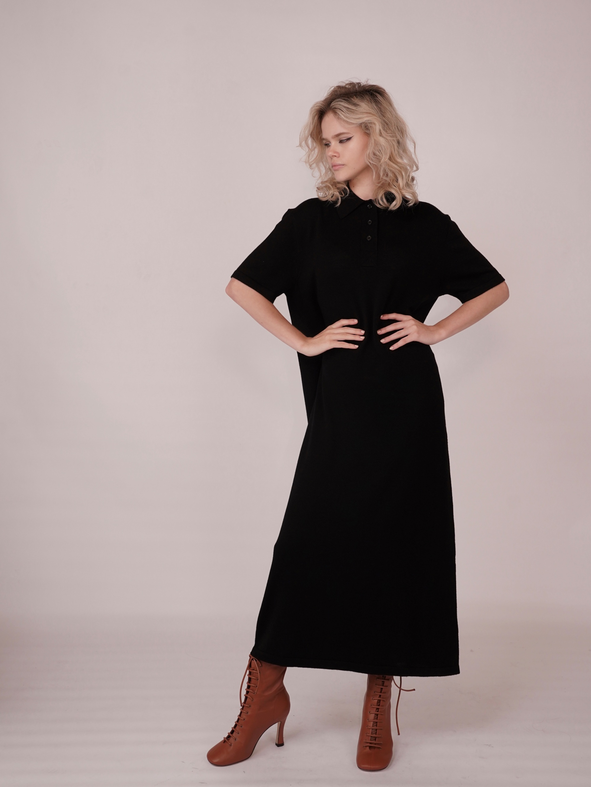 HANAA 新款羊毛智性風休閒polo領針織短袖直筒連衣裙