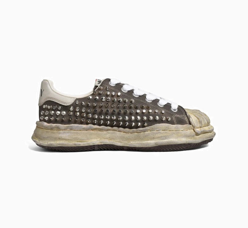 MAISON MIHARA YASUHIRO MMY BLAKEY LOW STUDDED - GREY PRE ORDER ITEM (預訂中)