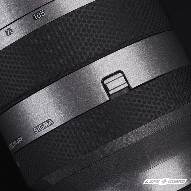 髮絲鈦貼膜質感特寫，LIFE+GUARD 設計風格