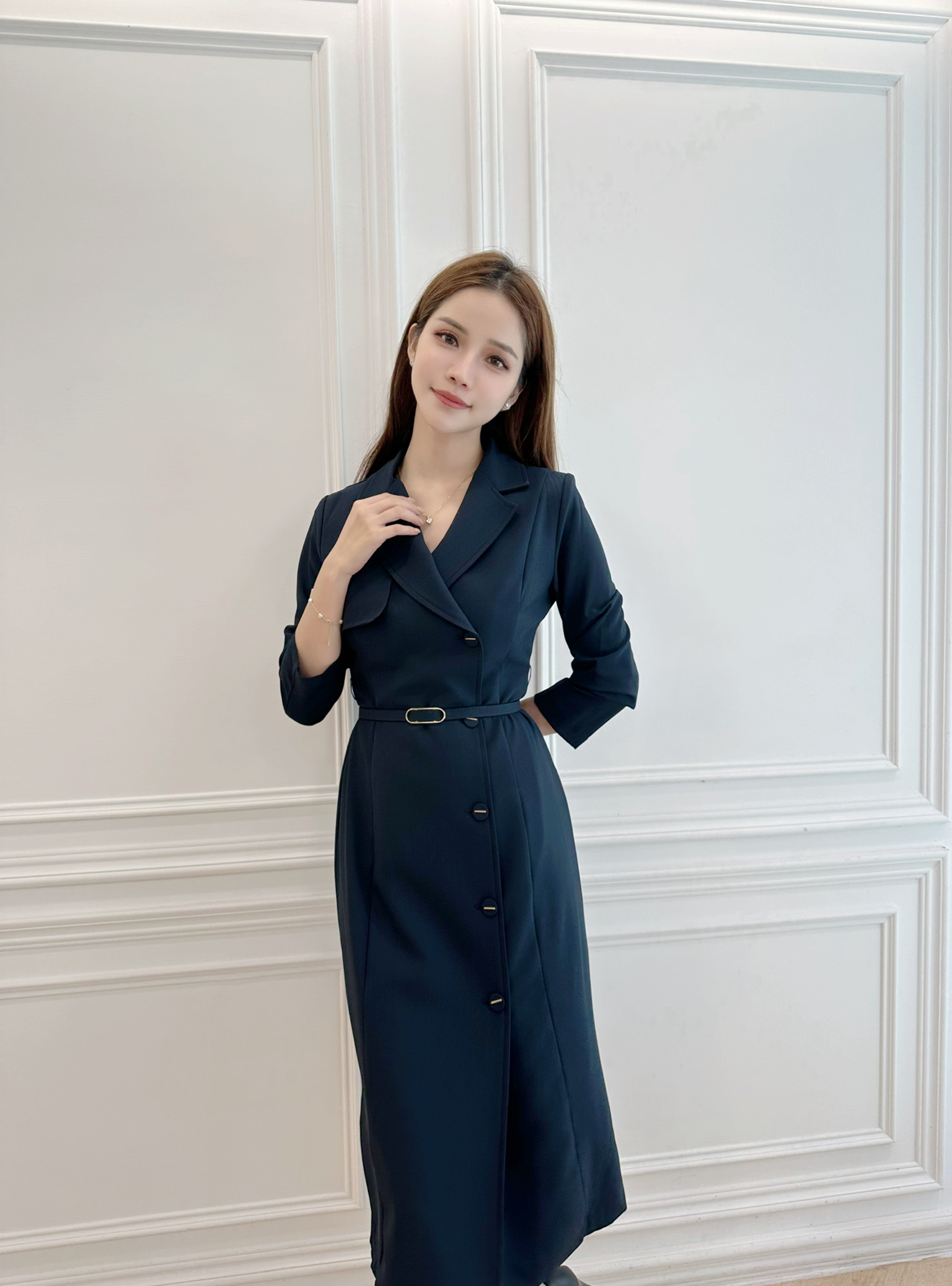 氣勢風衣金釦腰帶洋裝