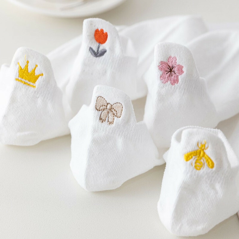 [3 FOR RM10] Embroidered Boat Socks