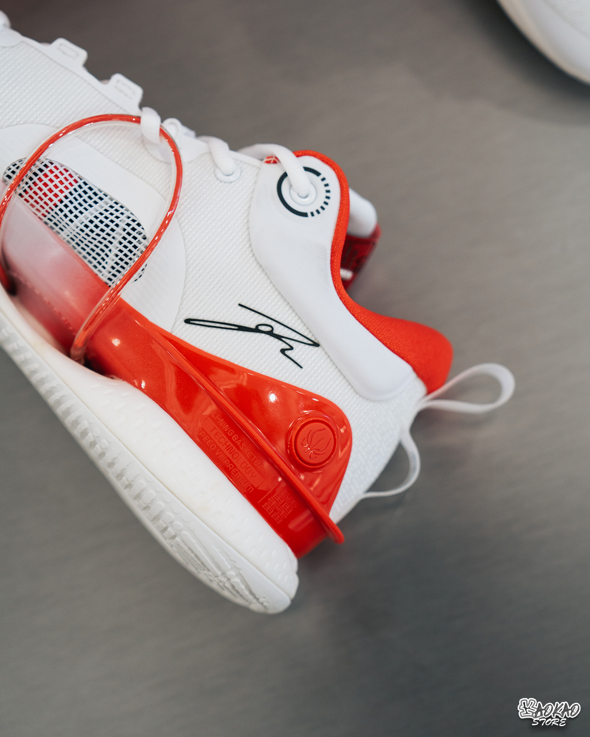 李寧 閃擊VIII Premium 標準白/紫外光/黑【ABAR071】