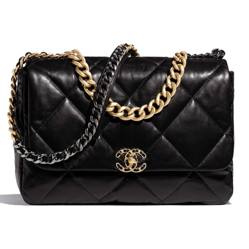 CHANEL 19 Maxi 手袋 亮面小羊皮金色 銀色和飾面金屬