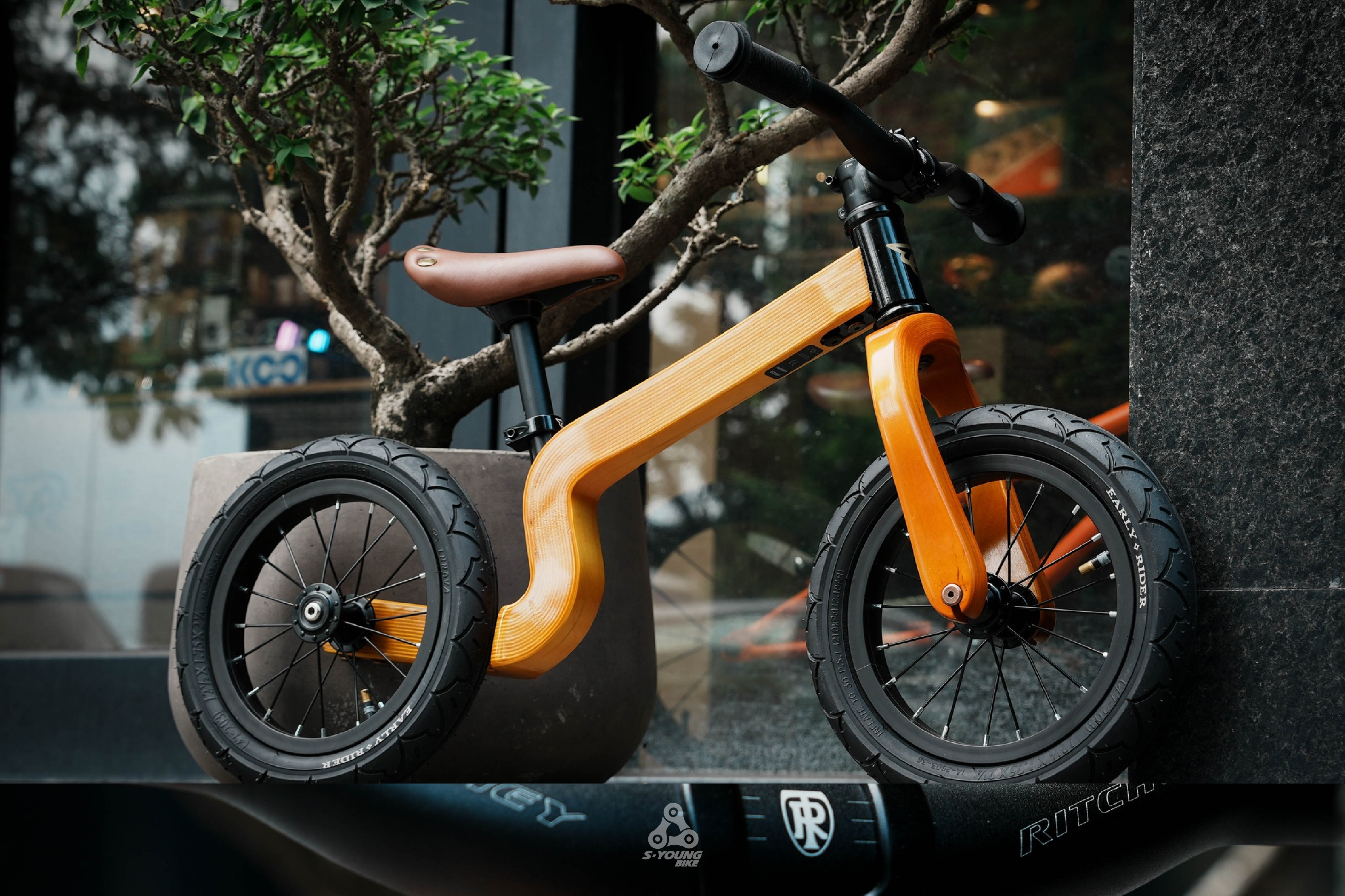 【EARLY RIDER】 BONSAI 12吋木製兒童滑步車