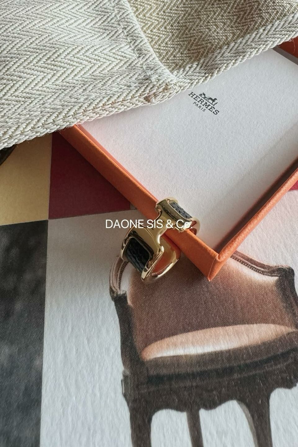 HERMES 黑金蜥蜴皮耳扣