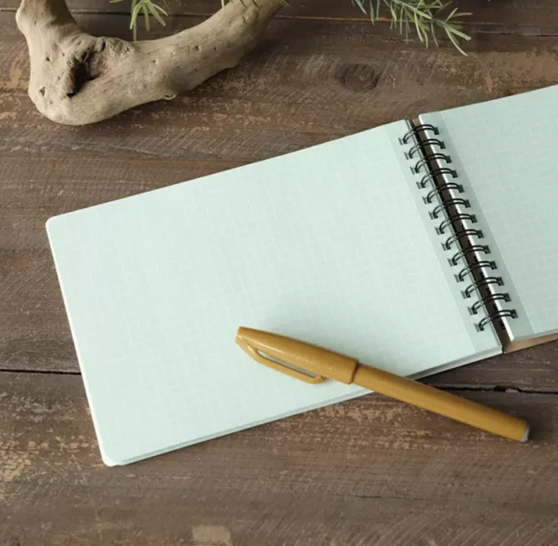 Ryuryu｜露營 方眼線圈筆記本