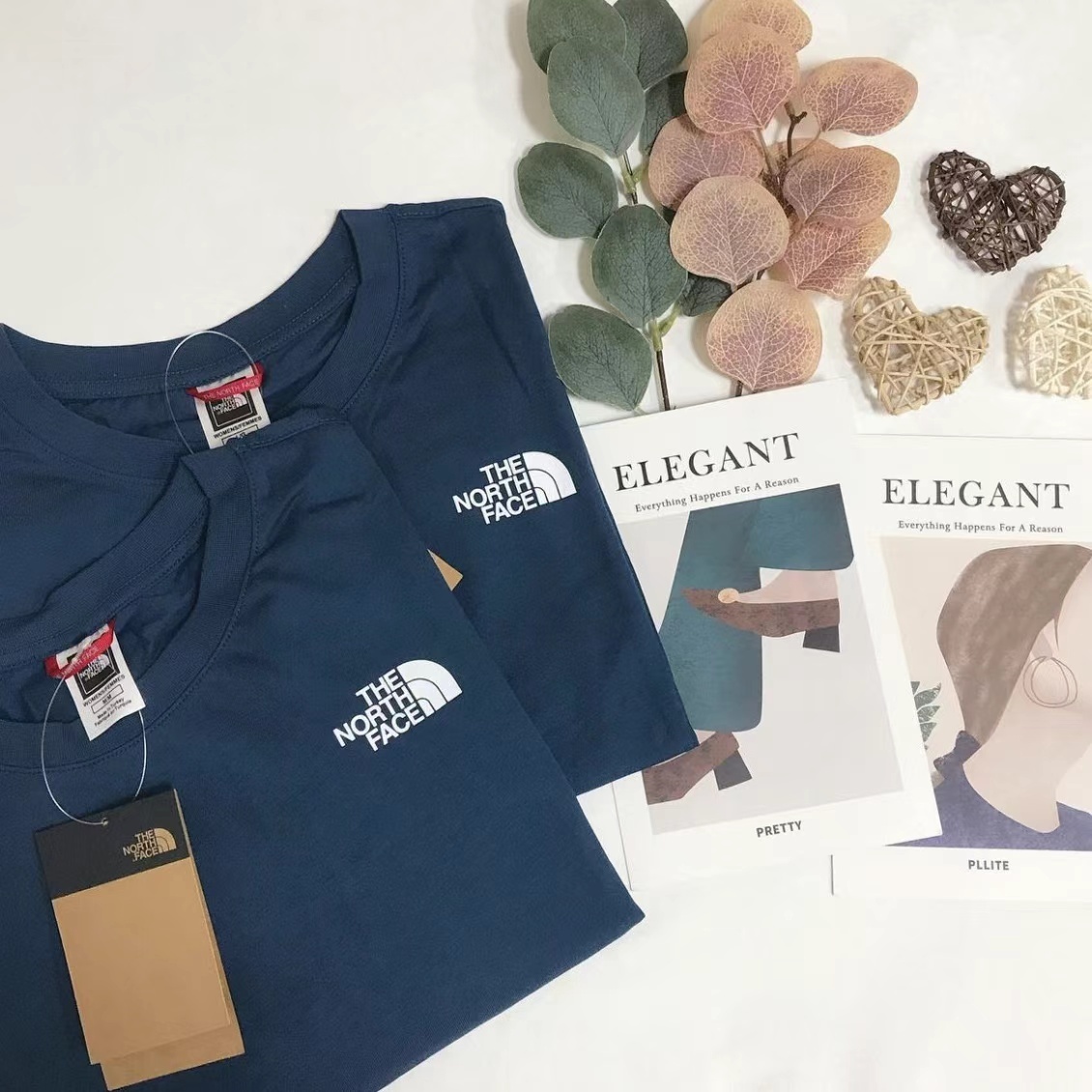 THE NORTH FACE CROP TEE