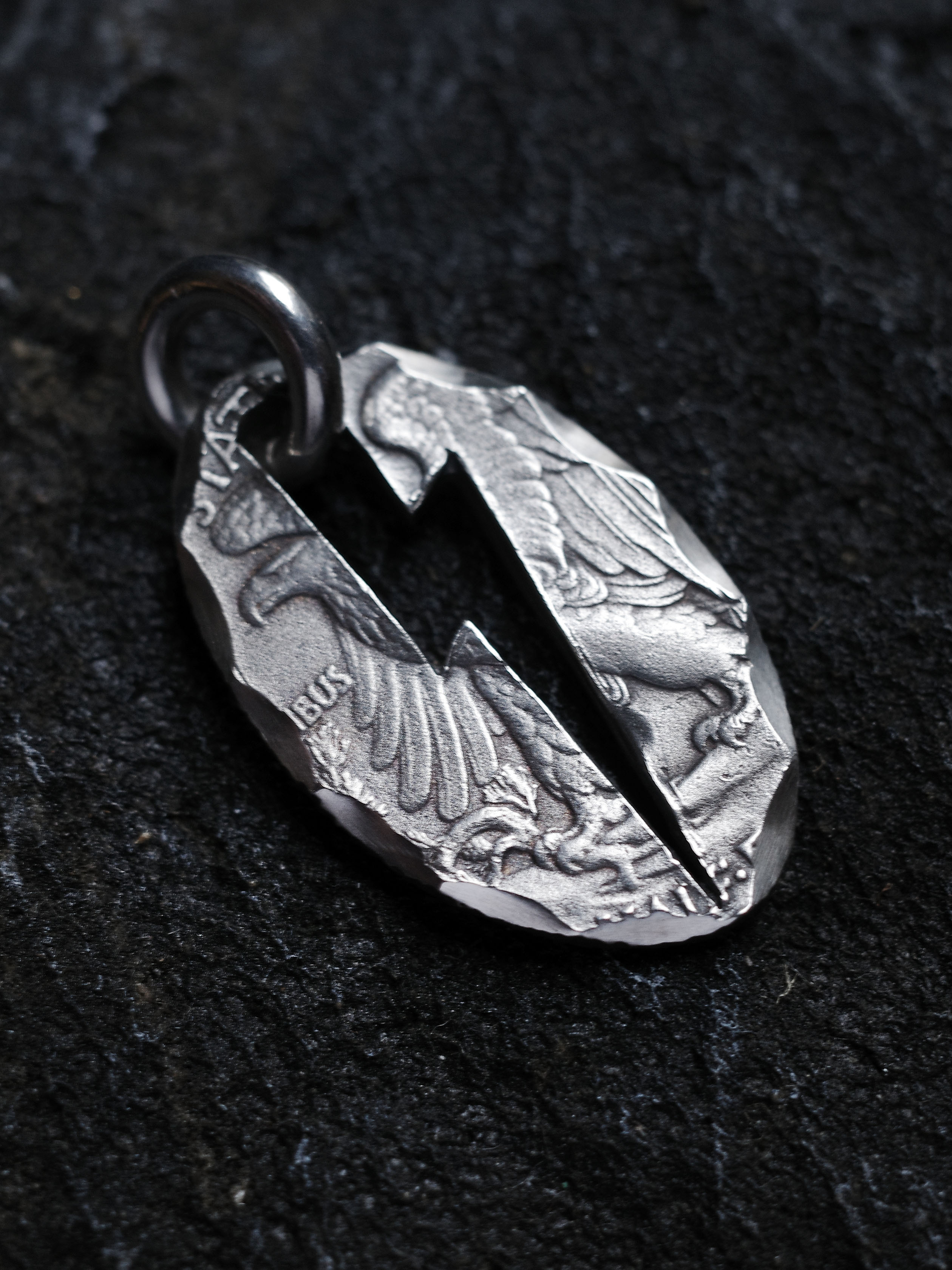 Anviology Handcraft 橢圓硬幣銀牌 (閃電)